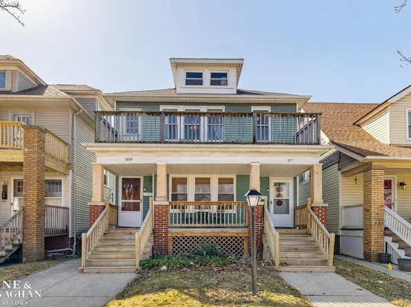 1255-1257 Wayburn St, Grosse Pointe, MI 48230
