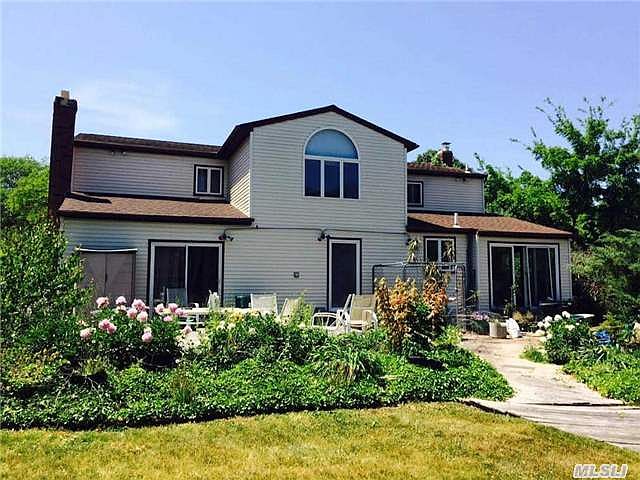2nd image of 10 Andrea Ln