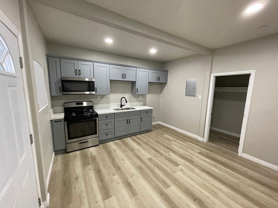 1st image of 1451 W Holt Ave #3