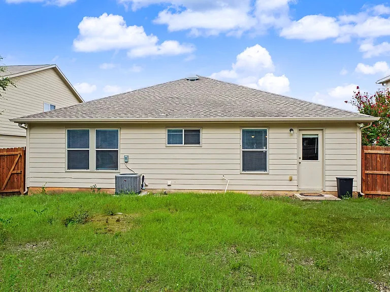 11114 Hillsdale Loop — Photo 33