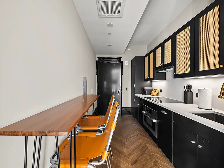185 Chrystie St #501 — Photo 7