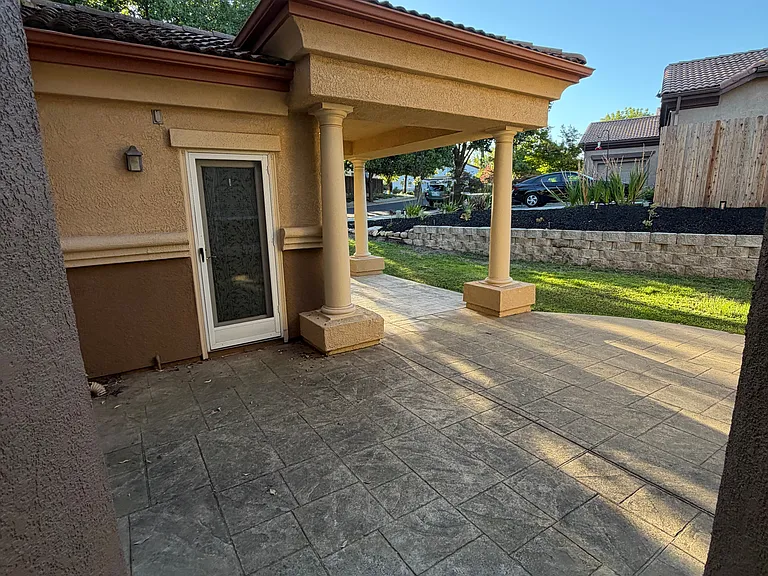 424 Crescent Dr — Photo 41