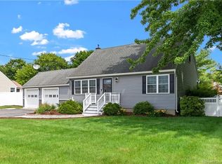 523 Orange Ave, Milford, CT 06461