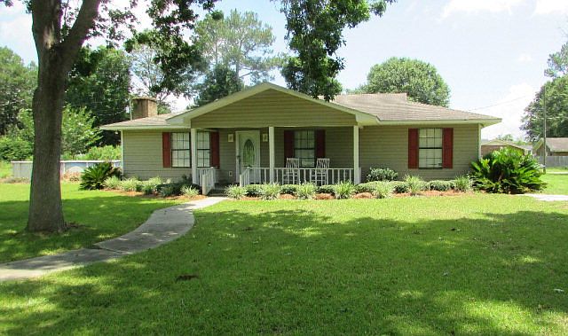 1st image of 142 Joseph Cir