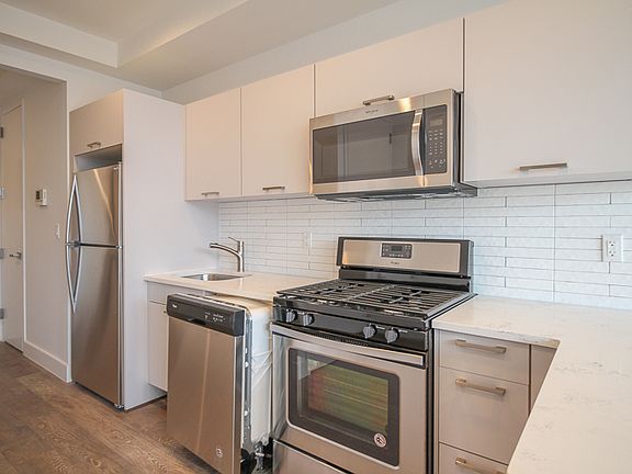 3rd image of 1010 Fulton St #3AA