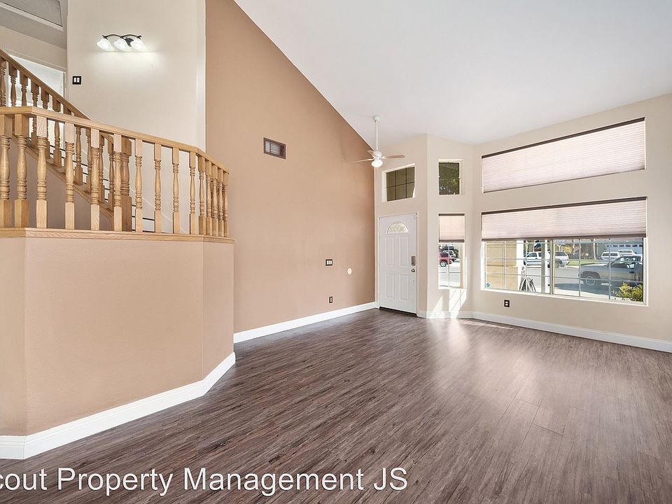 1st image of 30455 Tolstoy Ct