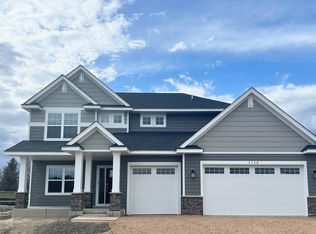 3148 Sugar Maple Dr, Chaska, MN 55318