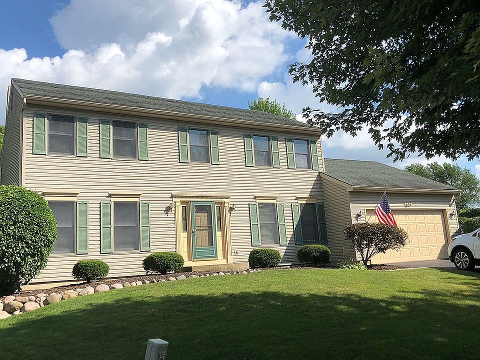1st image of 942 Barclay Ct