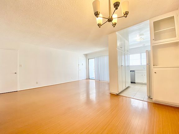2nd image of 1229 12th St APT 06