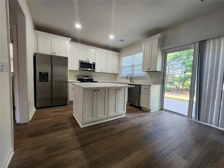 2025 Kyrle Ln — Photo 28