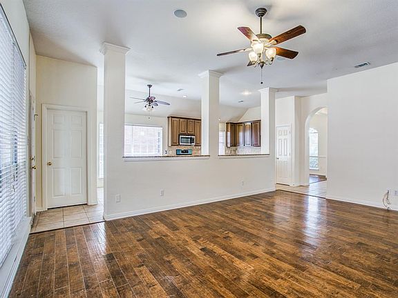 3rd image of 3317 San Patricio Dr