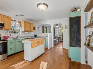 3125 Browns Bay Rd, Hayes, VA 23072
