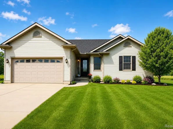 6860 Grand River Rd, Bancroft, MI 48414