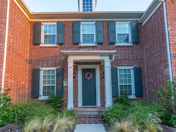 8728 Ice House Dr, North Richland Hills, TX 76180