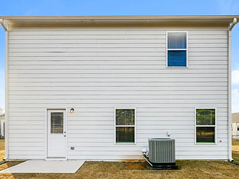 295 Limestone Cir — Photo 17