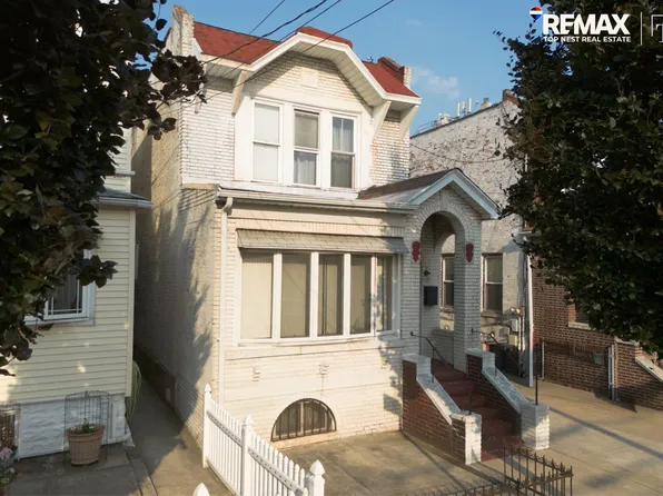 467 East 54th Street image 1 of 24