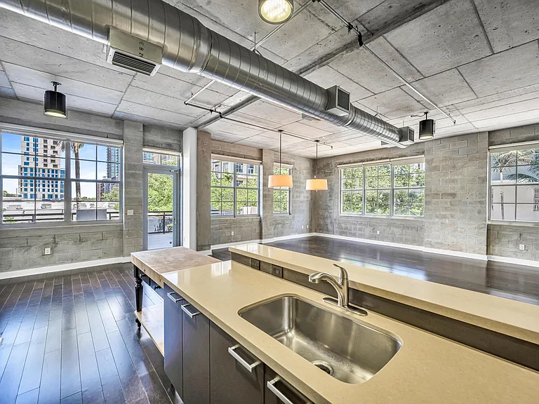411 NW 1st Ave #202 — Photo 20