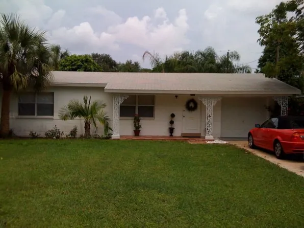 4401 Shore Acres Blvd NE, Saint Petersburg, FL 33703