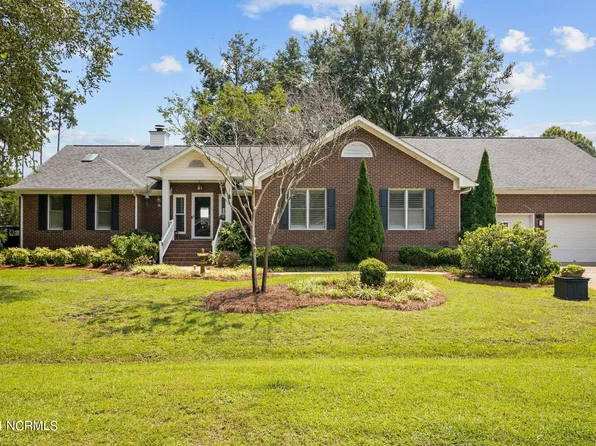 110 Mariners Court, New Bern, NC 28562