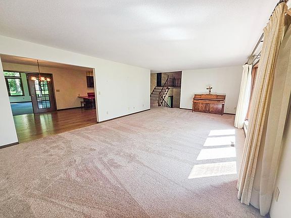 3rd image of 22118 181st Ave