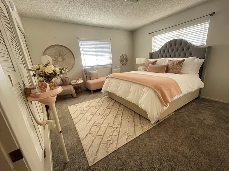 1121 W Mayberry Ave — Photo 3