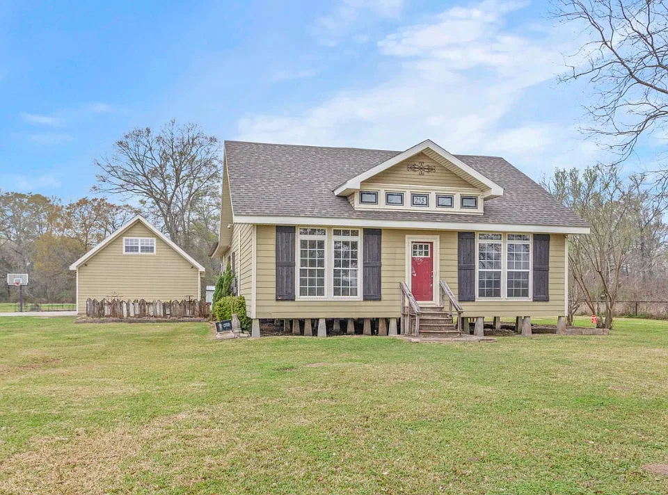 255 Saint Raphael Dr