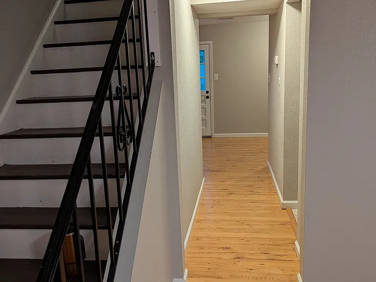 2223 Jackson Dr — Photo 16
