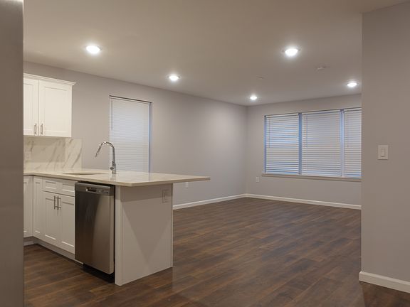 3rd image of 38 Palm St #1