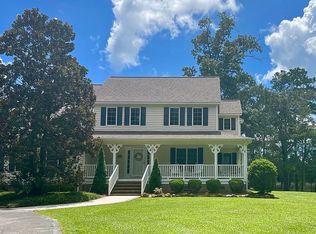 400 S 3rd St, Bayboro, NC 28515