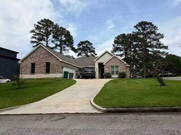 7288 Edgewater Dr, Willis, TX 77318