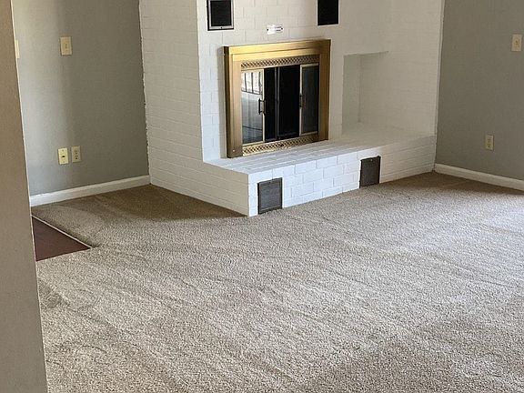 2nd image of 1010 Blue Ridge Dr APT 5