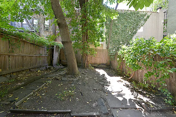 Rented by M.Woods & Associates | media 11