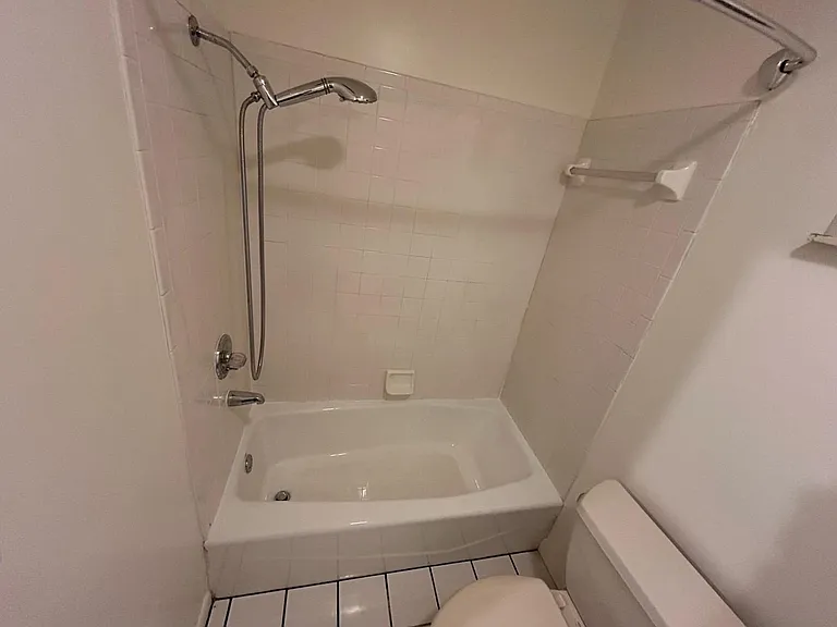 646 Ownby Dr — Photo 5