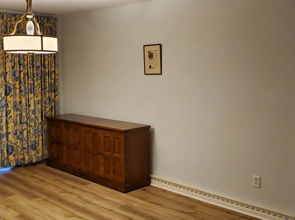 315 Joseph Dr, Kingston, PA 18704