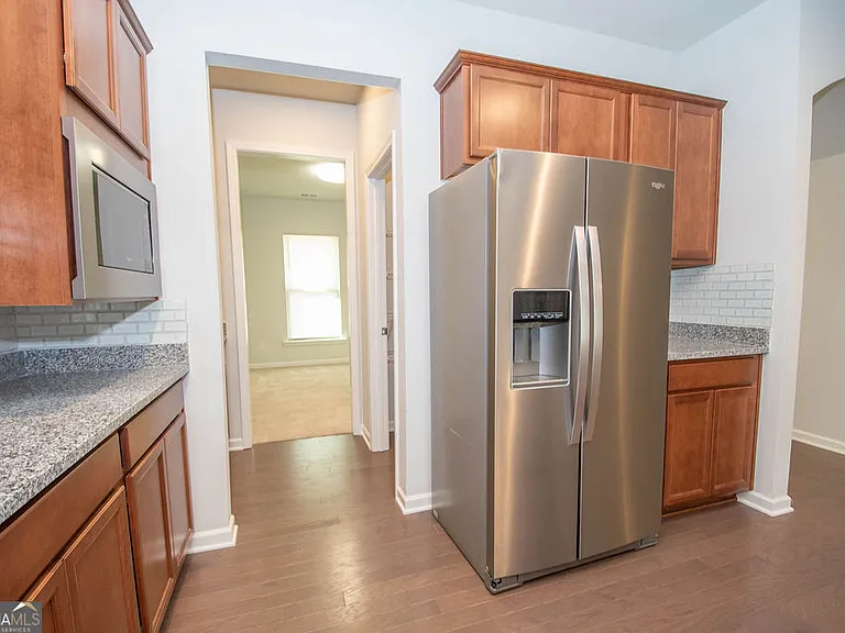 147 Soundview Trce — Photo 18
