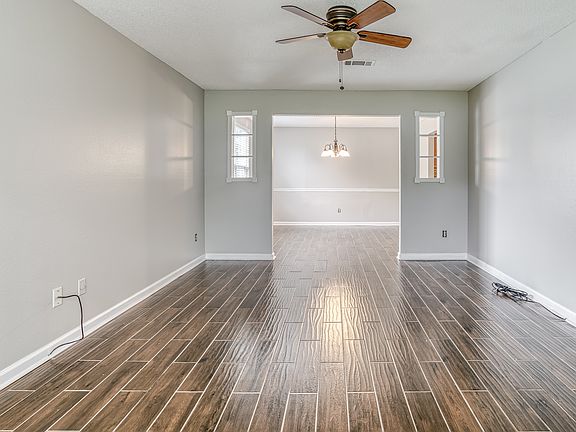 4th image of 3350 Crossgate Ct