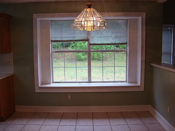 5th image of 120 Summer Leigh Dr