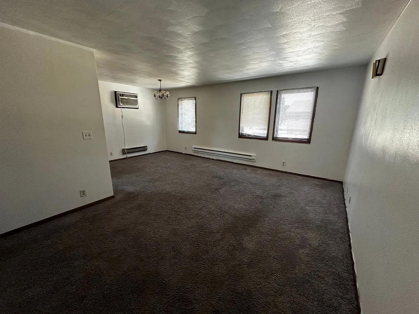 5165 Cheney Dr — Photo 4