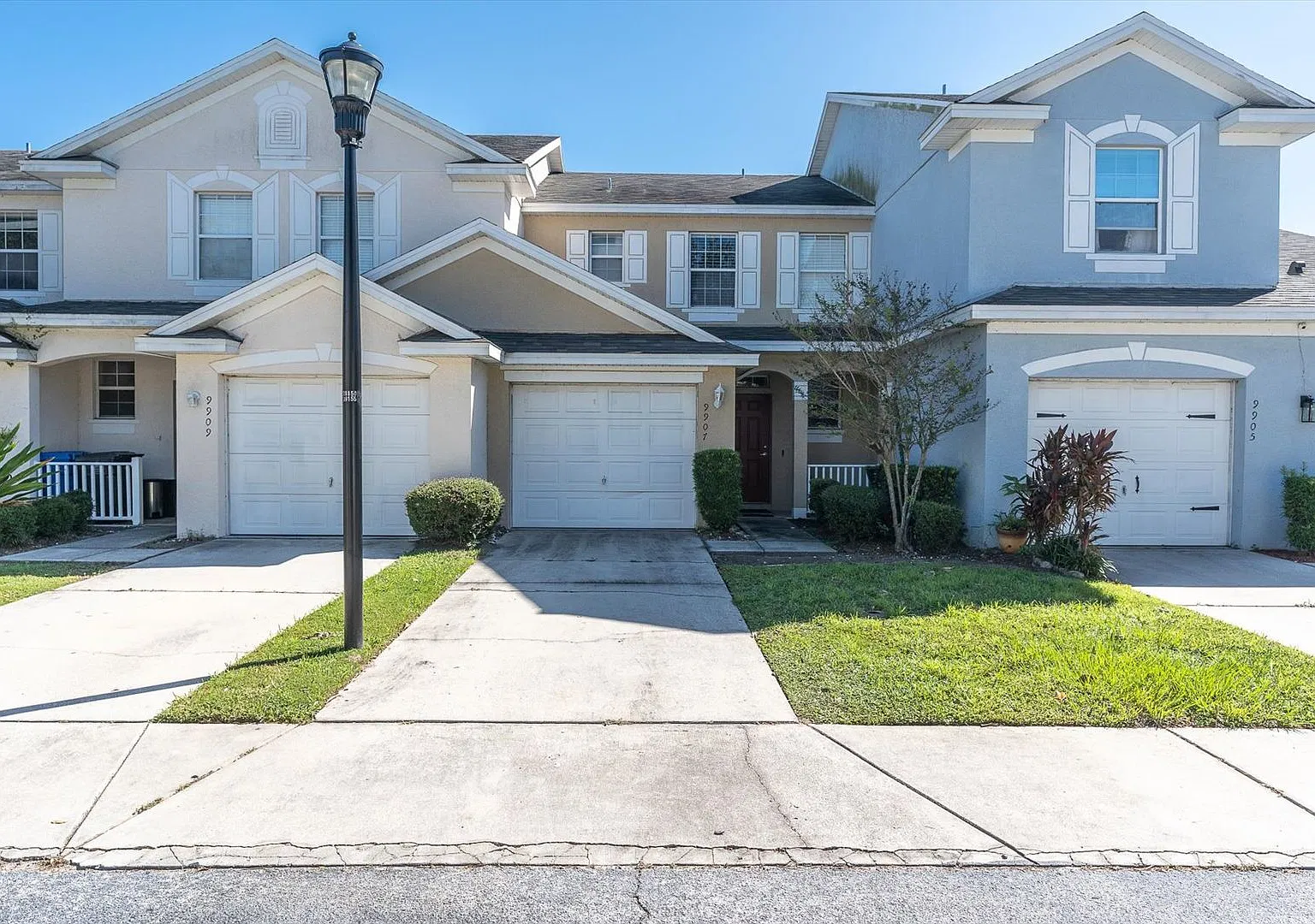 Updated 2 Bedroom Townhome Available Now! — Photo 1