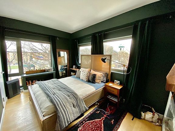 4th image of 500 Sterling Pl APT 4B