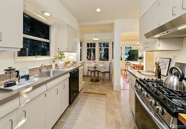 707 Lake Washington Blvd S — Photo 17
