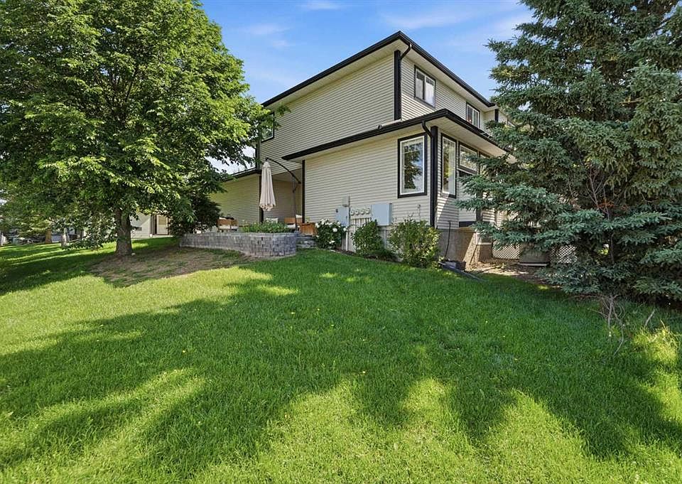 1st image of 15 Silver Springs Way NW #18
