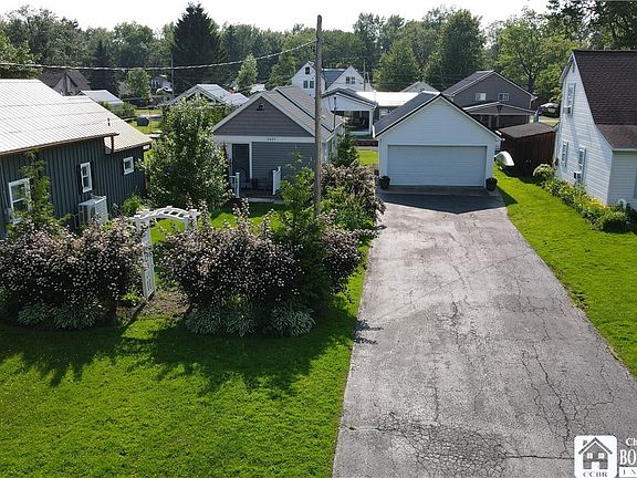 5th image of 2427 Lakeside Dr