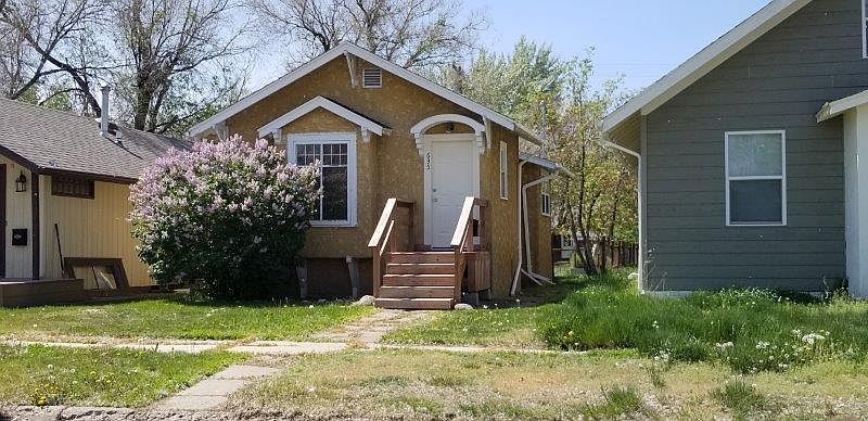 1st image of 635 3rd Ave N