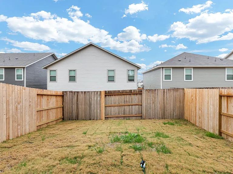 7621 Briarwood Pass #102 — Photo 29