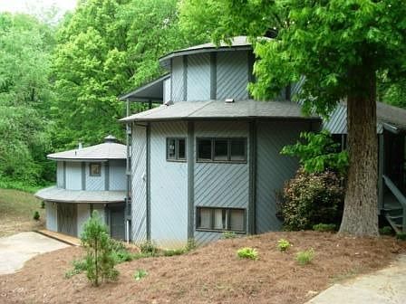 1st image of 518 Lake Club Cir