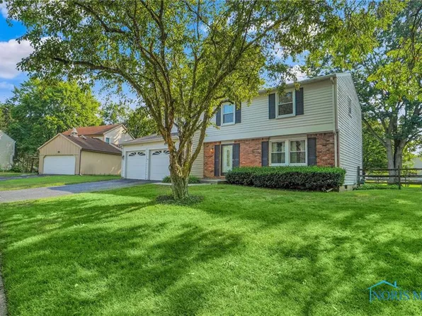 2262 Kingston Dr, Maumee, OH 43537