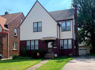 3598 Grosvenor Rd, Cleveland Heights, OH 44118