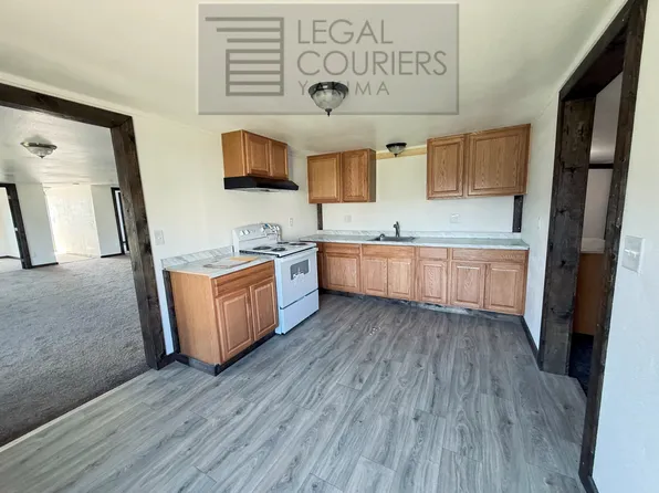 1207 E Alder St, Yakima, WA 98901