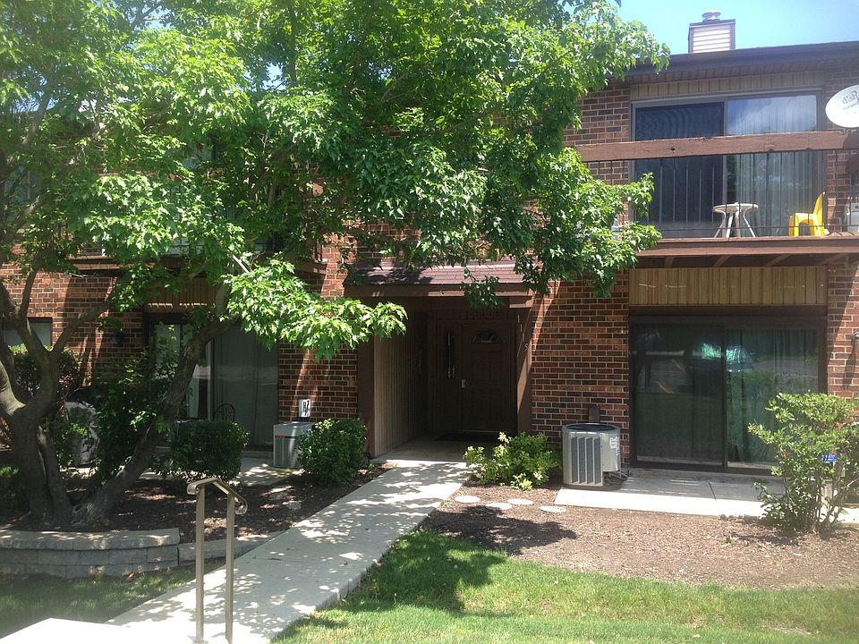 1st image of 1115 Prescott Dr #1D